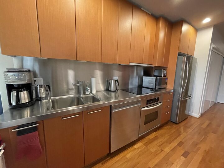 Property Photo: 1333 W Georgia Street 1304 BC V6E 4V3