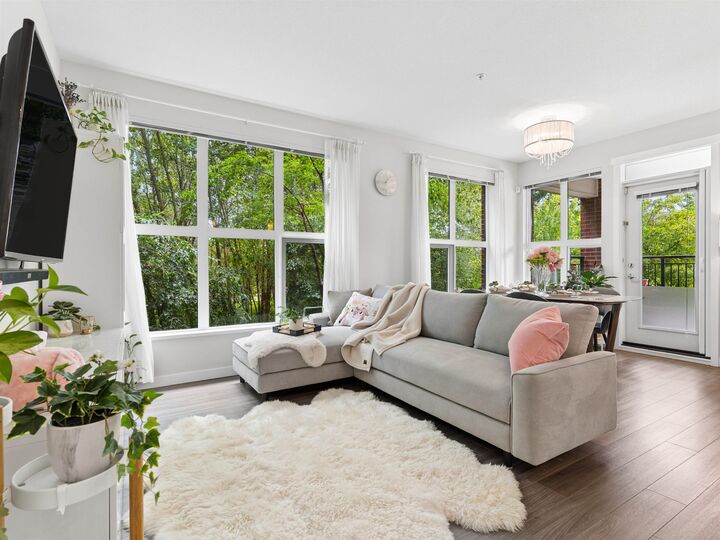 Property Photo: 9551 Alexandra Road 133 BC V6X 0S6