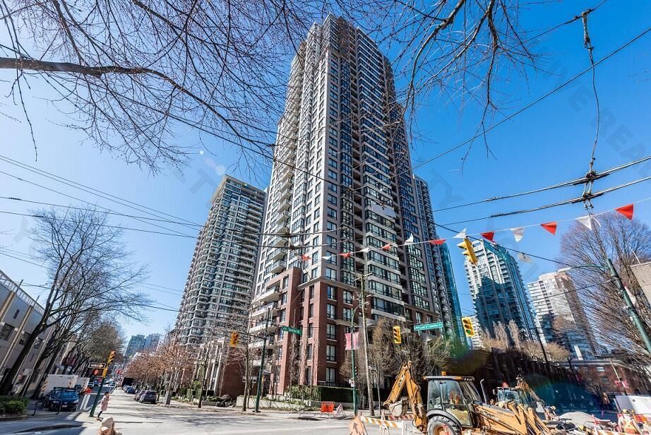 Property Photo: 977 Mainland Street 1408 BC V6B 1T2