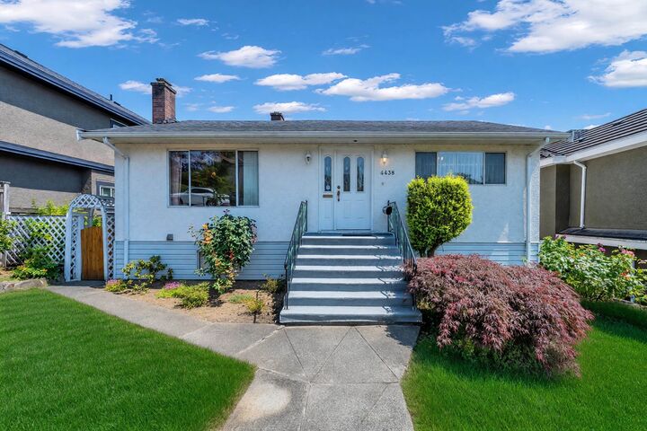 4438 Darwin Avenue — photo 1