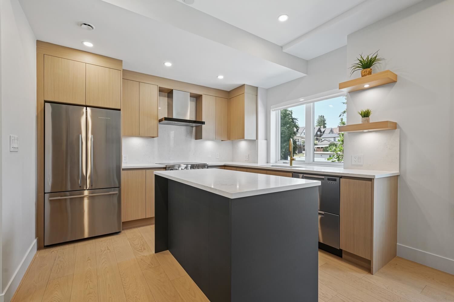 Property Photo:  3410 Knight Street  BC V1V 1V1 