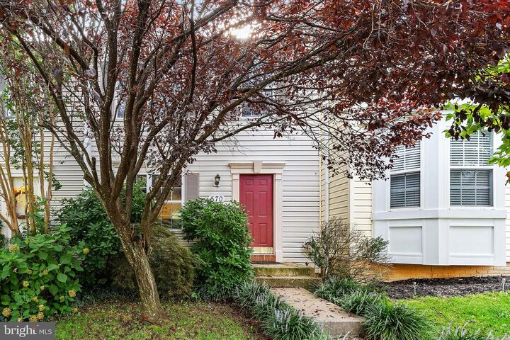Property Photo:  570 Highland Towne Lane  VA 20186 
