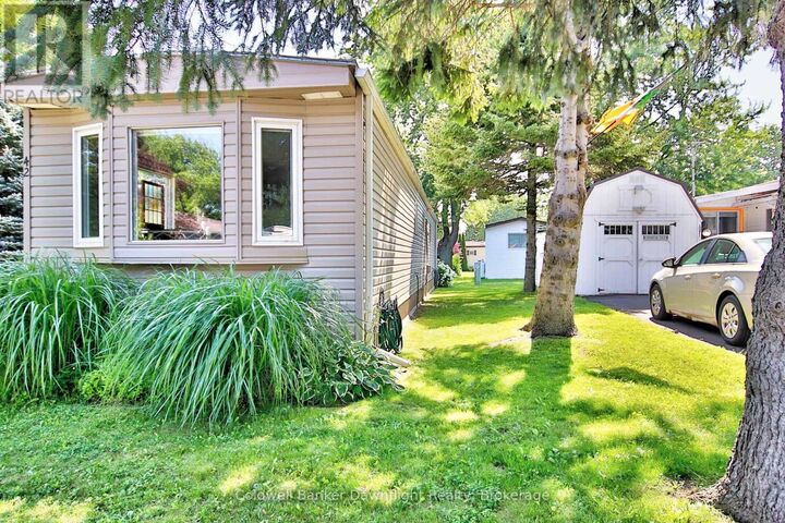 Property Photo:  42 Cranberry Drive  ON N7A 3Y3 