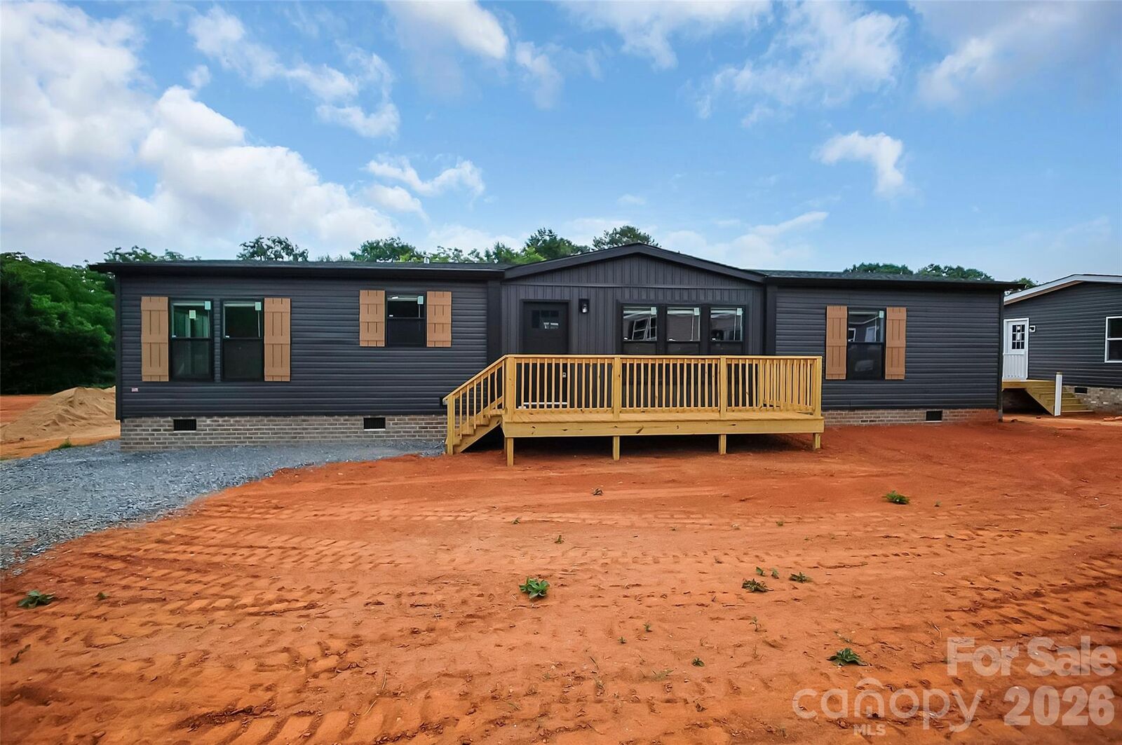 Property Photo:  805 Eagle View Lane  NC 28090 