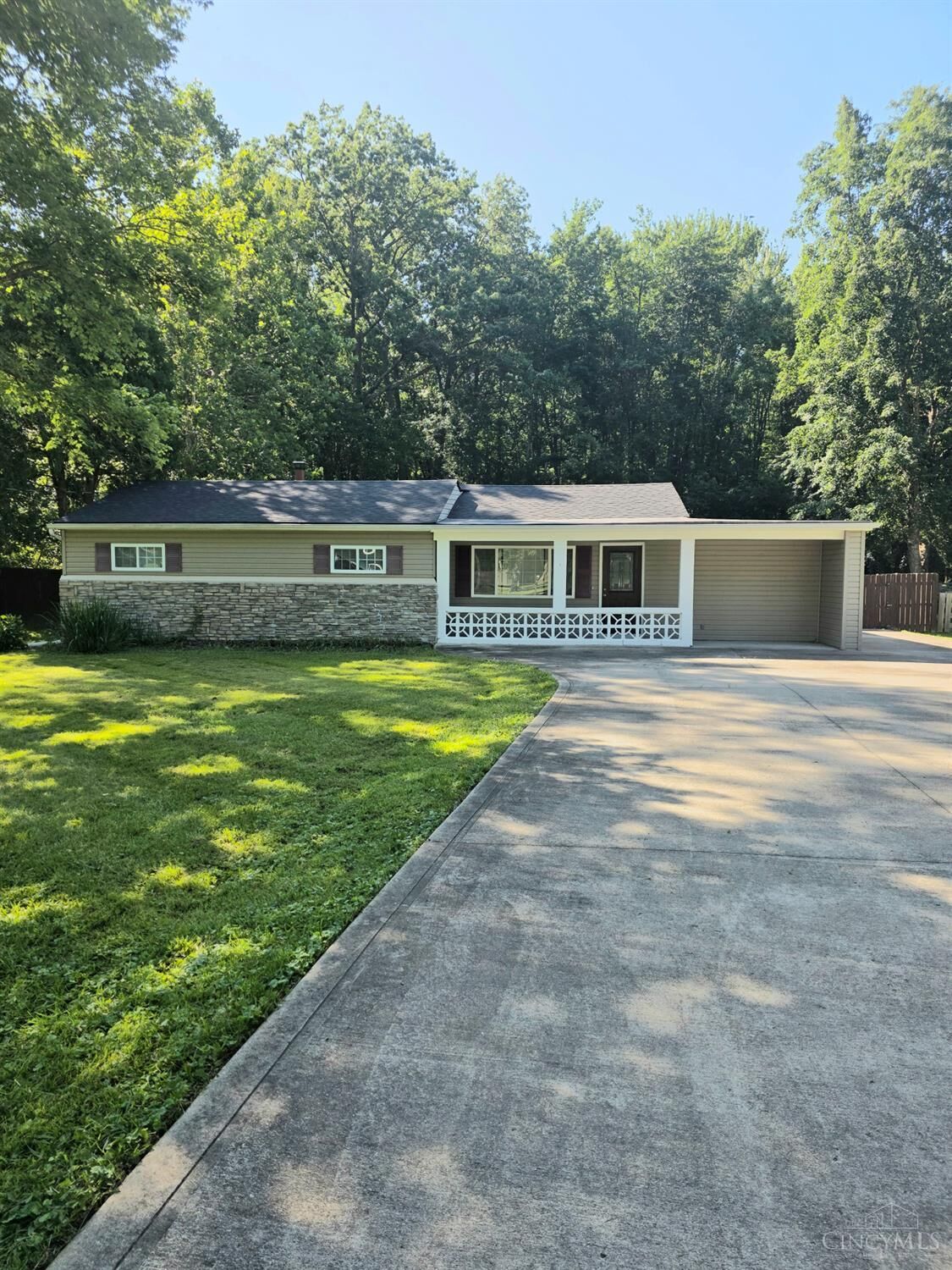 Property Photo:  1894 Parker Road  OH 45122 
