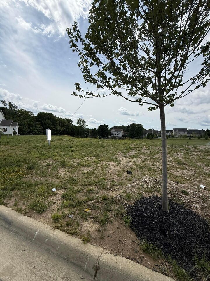 Property Photo: 3310 Briarwood Lane OH 43035