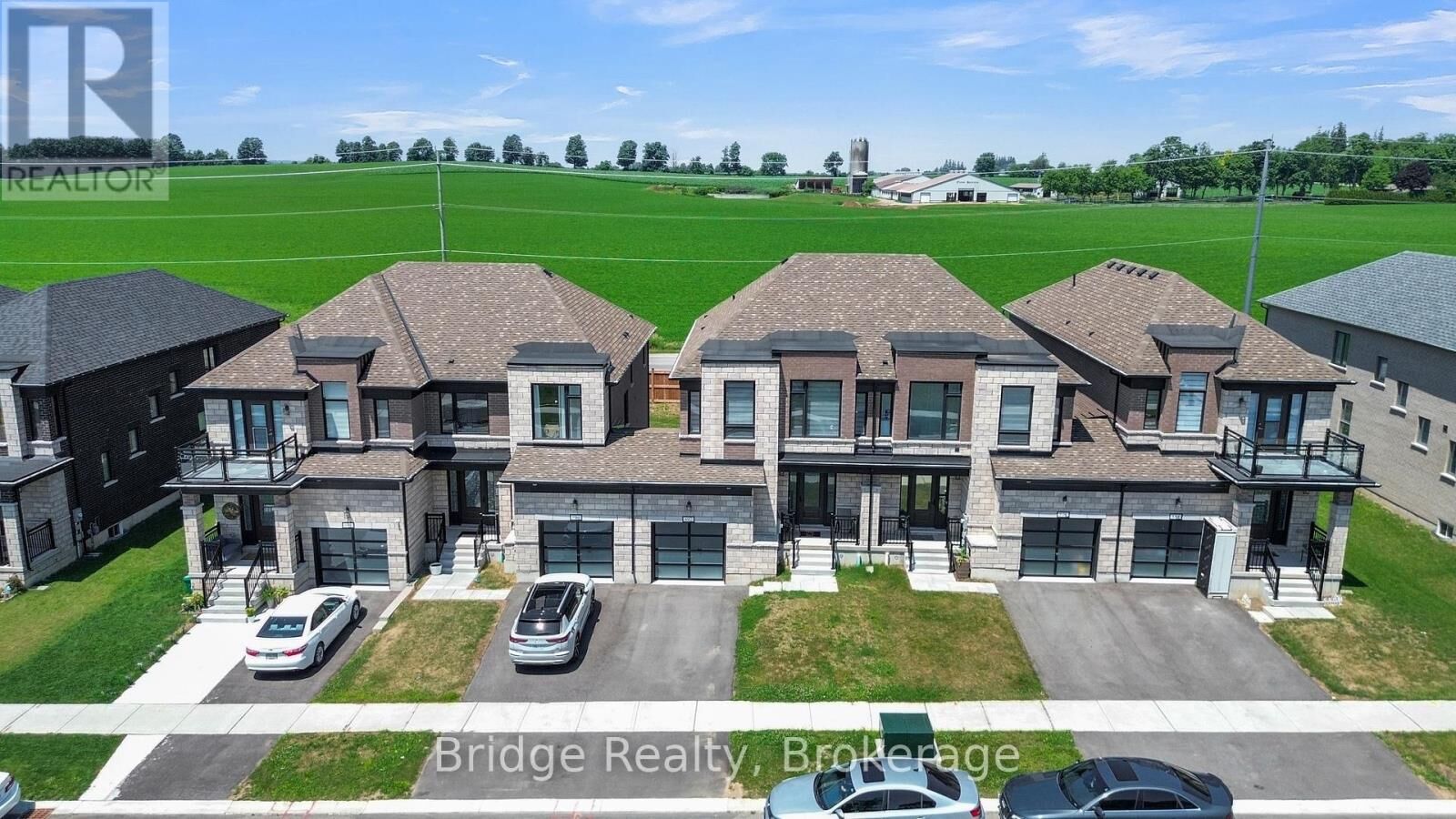 Property Photo: 892 Sobeski Avenue ON N4T 0N7