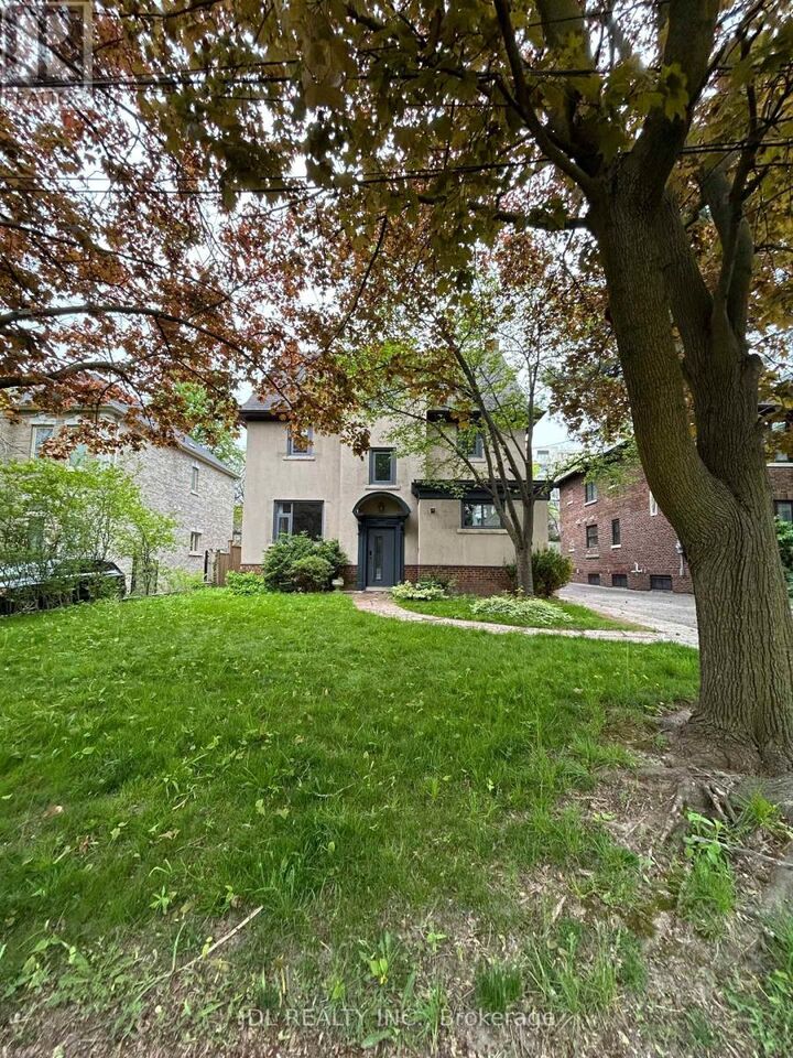Property Photo: 19 Glengrove Ave Avenue Bsmt ON M4N 1E6