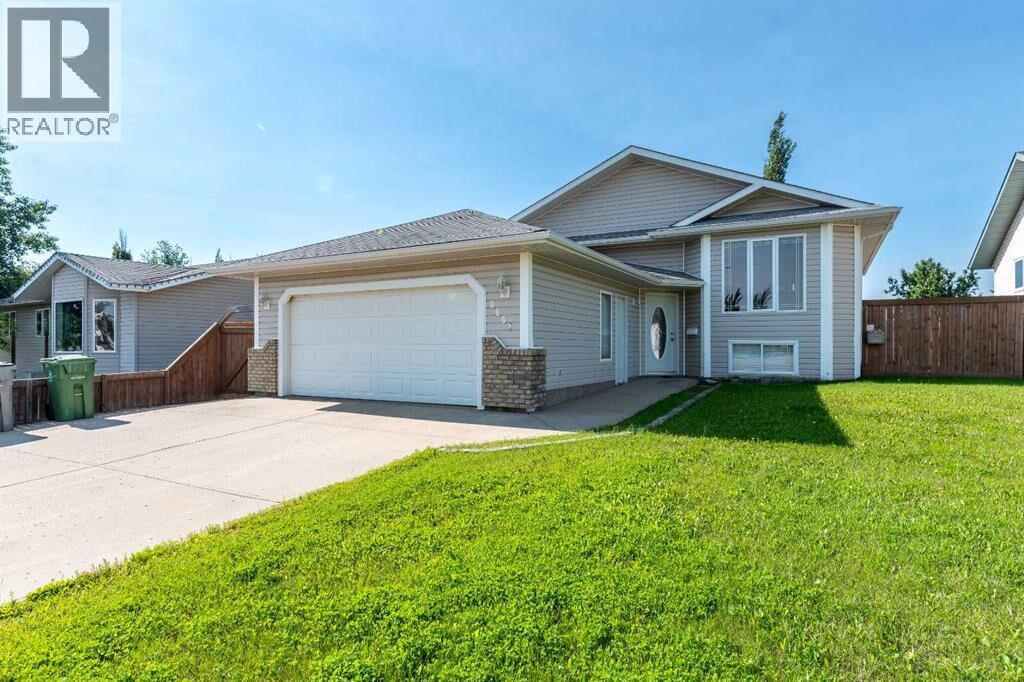 Property Photo:  6601 39 Street  AB T9V 2Y3 