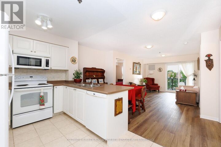 Photo de la propriété: 330 Prince Charles Drive South 1208 ON L3C 7B3
