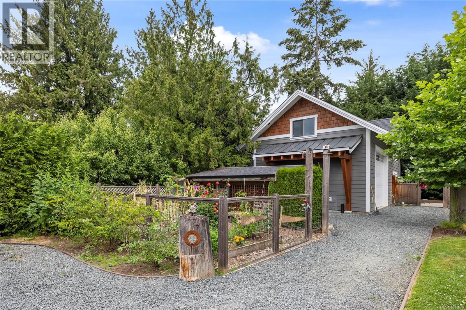 Property Photo: 238 Bagshaw Street BC V9P 2H1