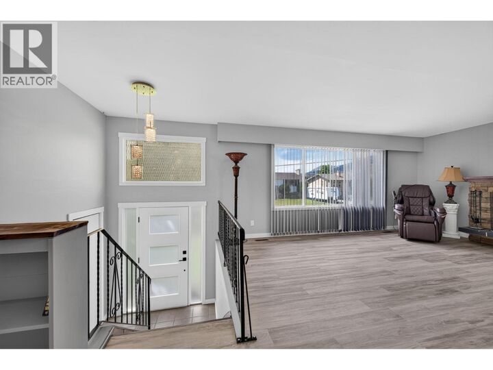 Property Photo:  816 Bebek Road  BC V2B 6P1 