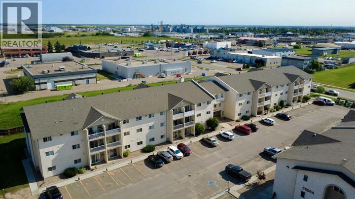 Property Photo:  6608 42 Street  AB T9V 3L1 