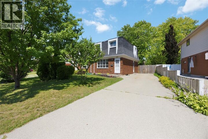 Property Photo:  630 Roger Street  ON N7S 4A4 