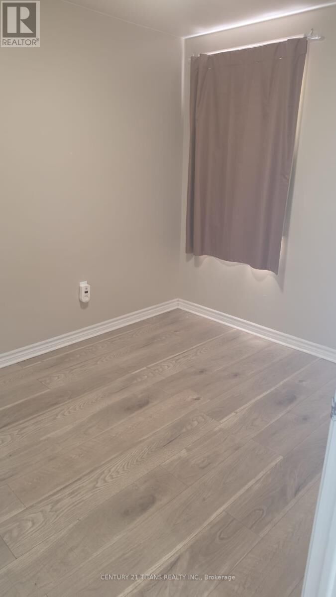 Property Photo: 32 Dooley Crescent Bsmt ON L1T 4J4
