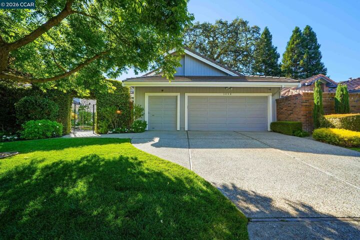 Property Photo: 3058 Live Oak Ct CA 94506