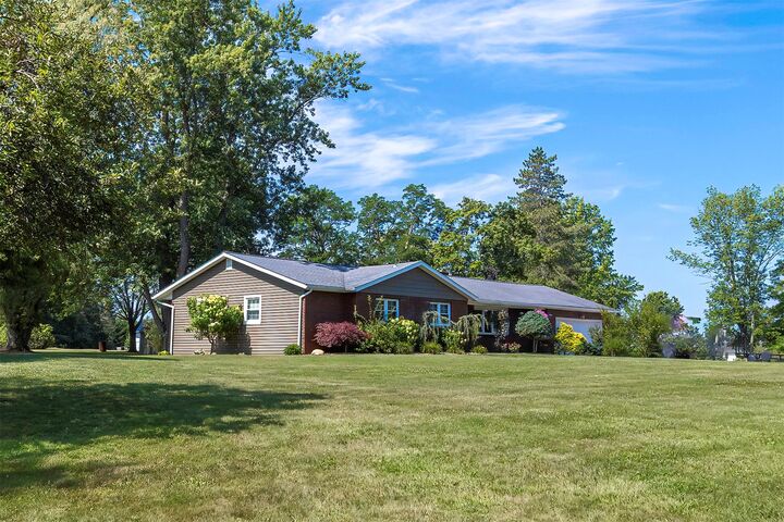 Property Photo:  4709 Lawndale Drive  PA 16506 