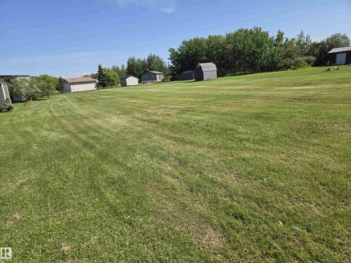 Property Photo: 57326 Rge Rd 30 304 AB T0E 1A0
