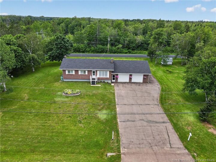 Property Photo:  6 Paul Street  NB E4P 7V5 