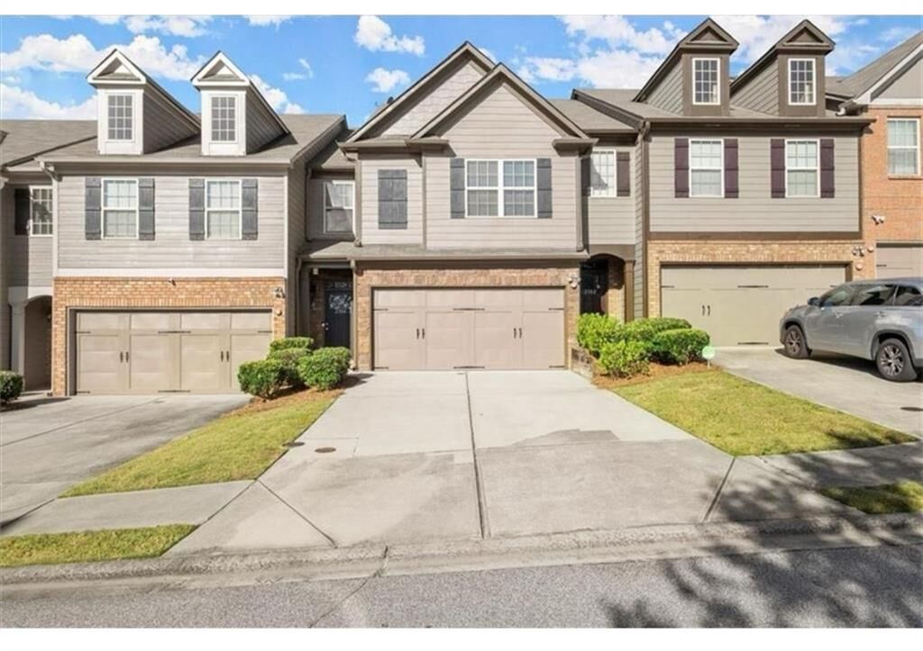 Property Photo: 2304 Oakton Place SE GA 30082