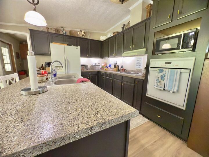 Property Photo:  2270 W Baker Street  LA 71342 