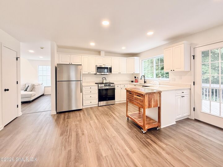 Property Photo:  95 Intervale Road 34  CT 06905 
