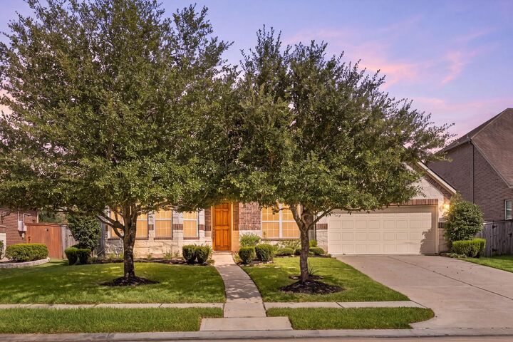 Property Photo:  25819 Oakwood Knoll Drive  TX 77494 