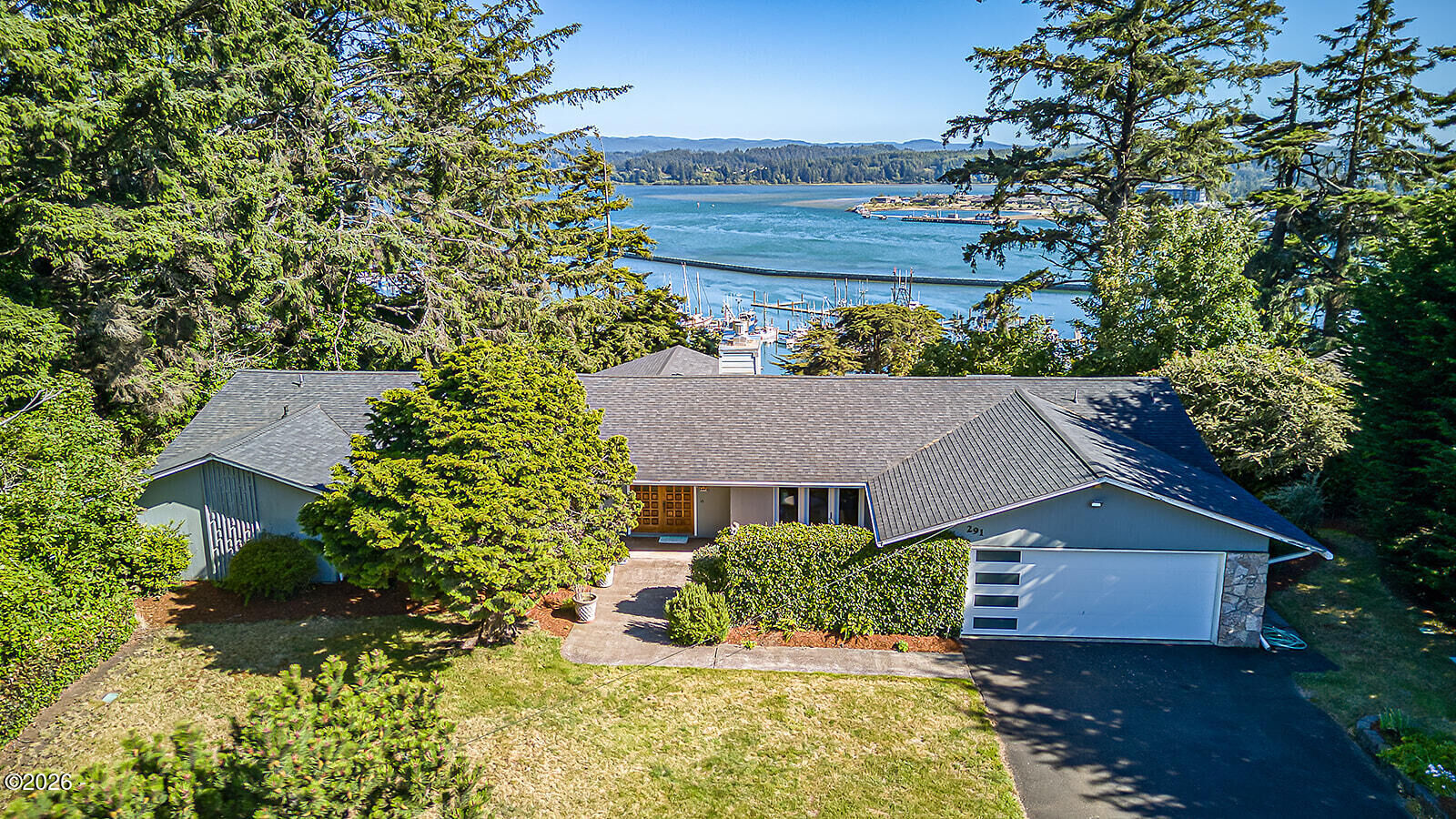 Property Photo:  291 SE Penter Lane  OR 97365 