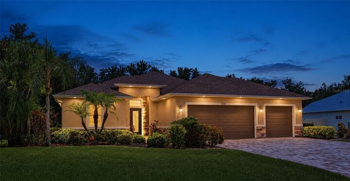 Property Photo:  15208 21st Avenue E  FL 34212 