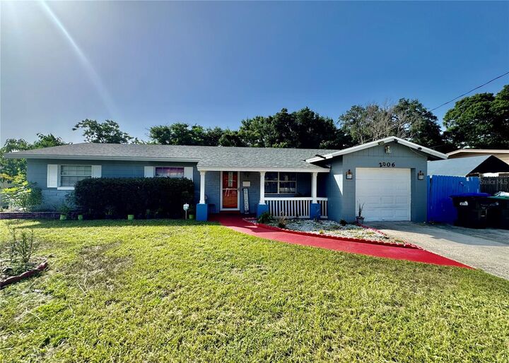 Property Photo: 2006 Sarazen Drive FL 32808