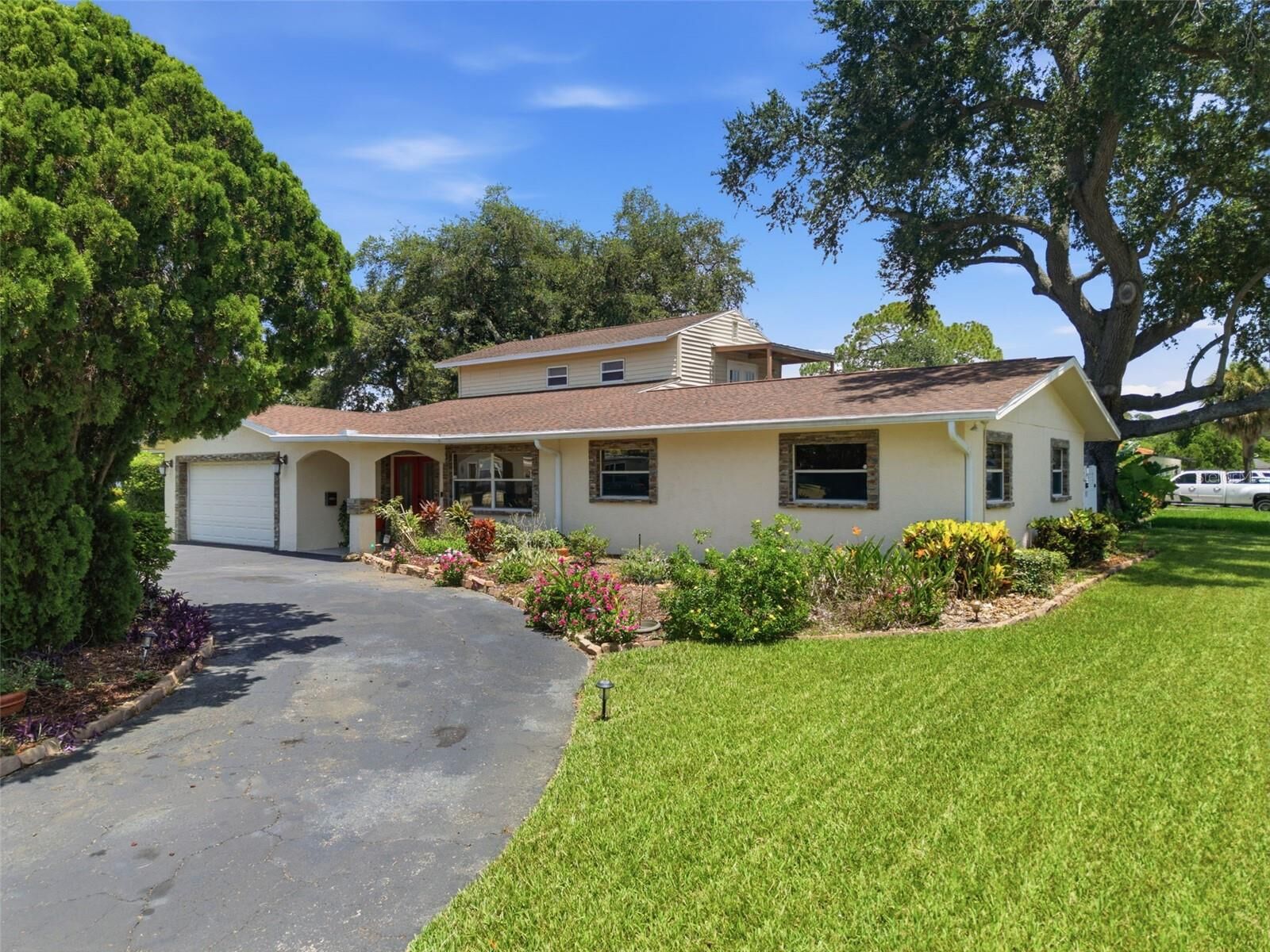 Property Photo: 701 58th Avenue S FL 33705