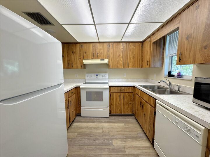 Property Photo:  6825 E Downing Street 433  FL 34452 