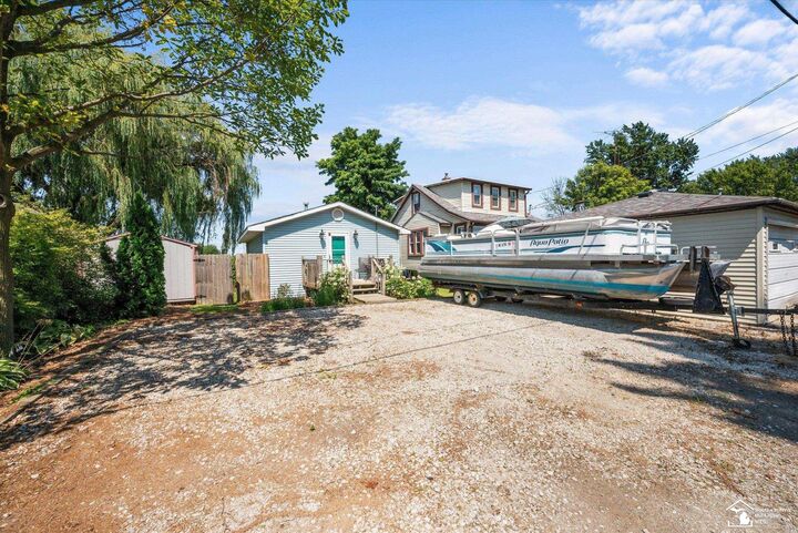 Property Photo:  5557 Frey Avenue  MI 48166 
