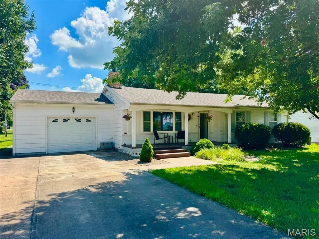 Property Photo:  311 Meadow Drive  MO 63456 