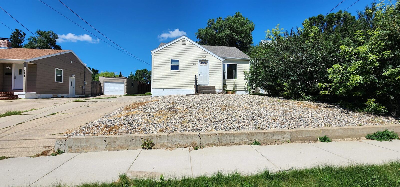 Property Photo:  815 (Th Ave NE  ND 58703 
