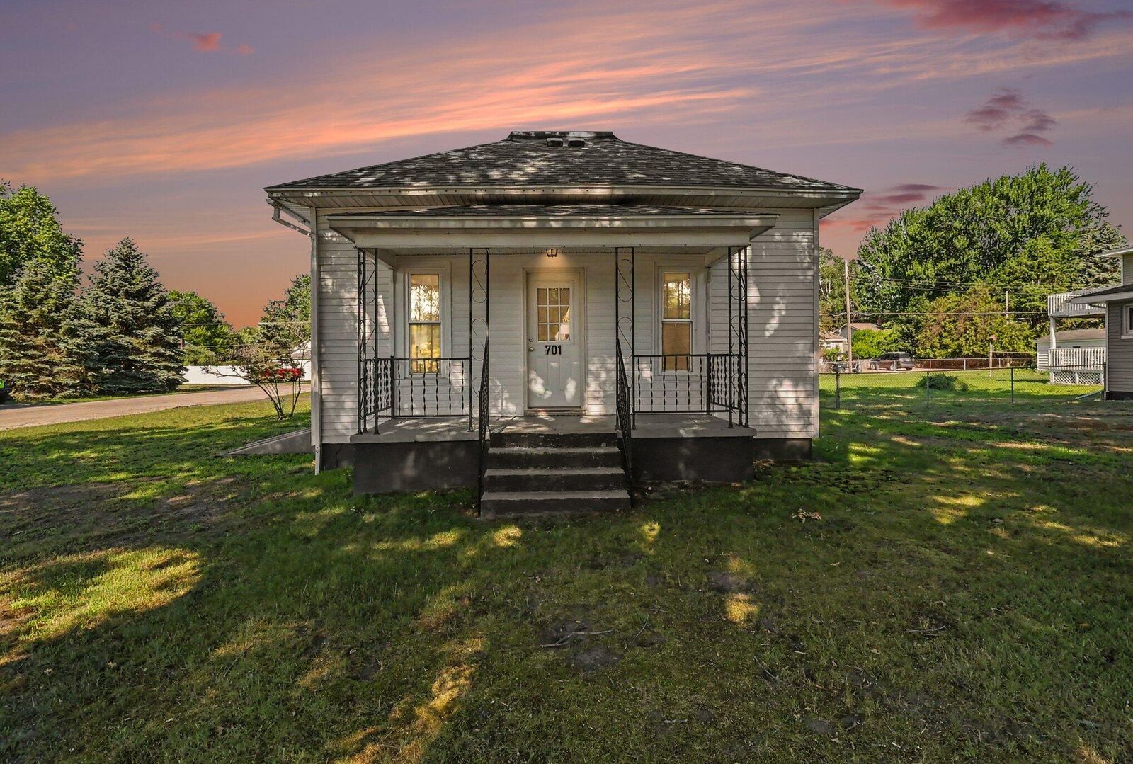 Property Photo:  701 St Catherine Street  MI 49431 