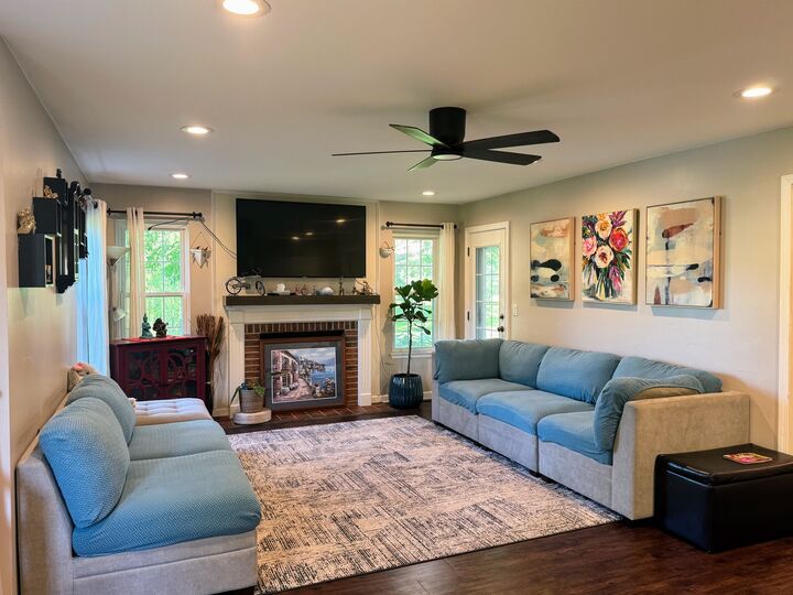 Property Photo:  115 E Fabish Drive 115  IL 60089 