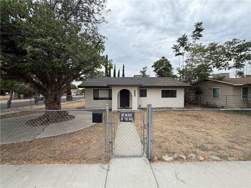 Property Photo:  1005 Ohio Street  CA 92374 