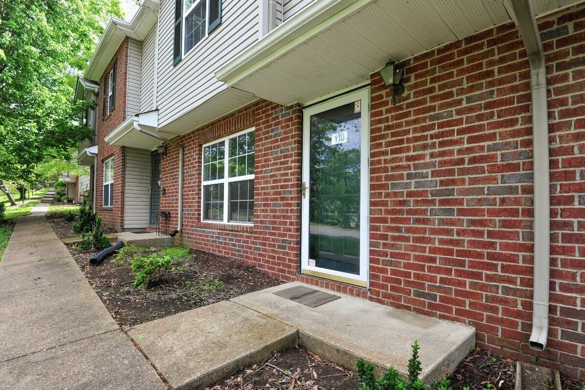 Property Photo:  110 Waterview Dr  TN 37075 