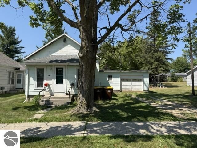 Property Photo: 618 Mechanic Street MI 48801