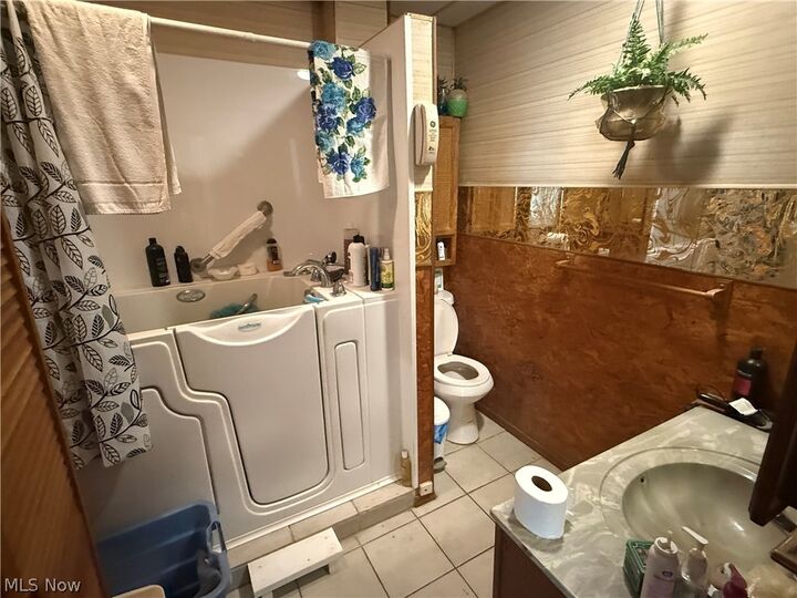 Property Photo: 3147 W 44th Street OH 44109