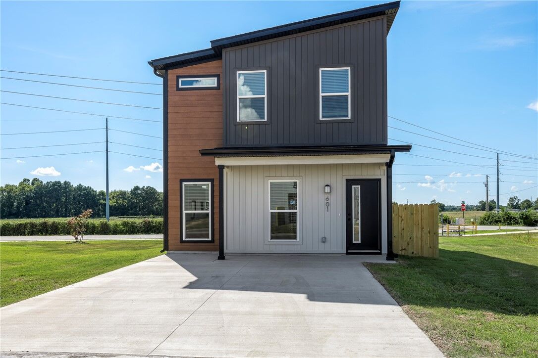 Property Photo: 601 Apollo Avenue AR 72713