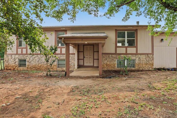 Property Photo:  11801 S Pennsylvania Avenue  OK 73025 
