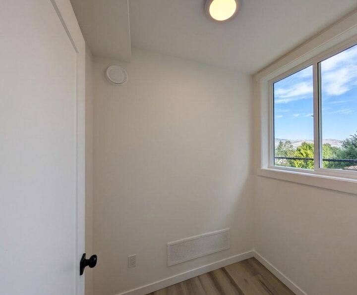 Property Photo: 3602 Pleasant Valley Road 5 BC V1T 4L6