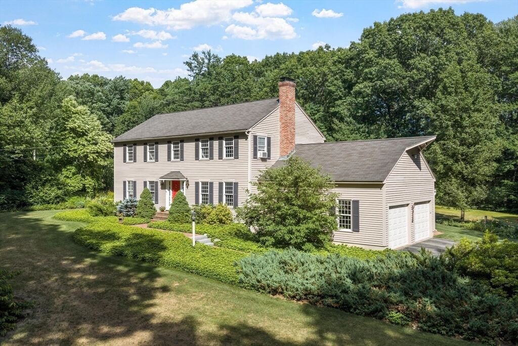 Property Photo: 105 Slough MA 01451