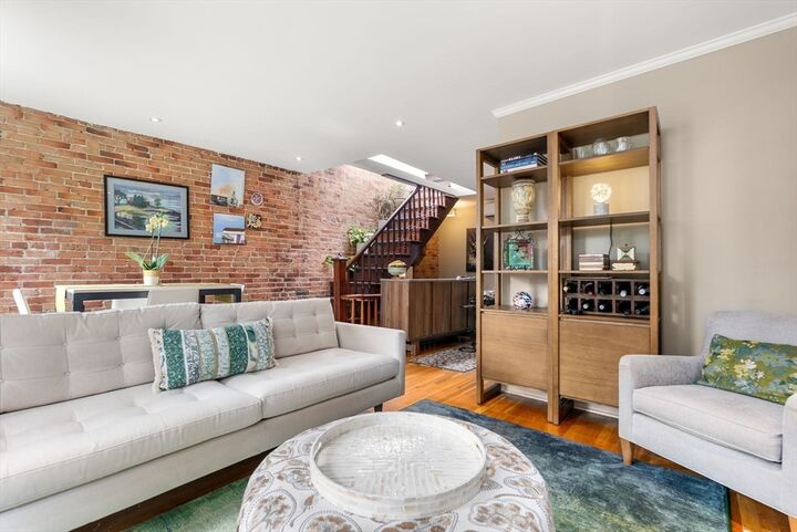 Property Photo:  193 West Canton Street 4  MA 02116 