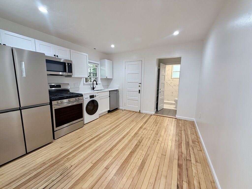 Property Photo:  5 Stoneland Rd 1  MA 01603 