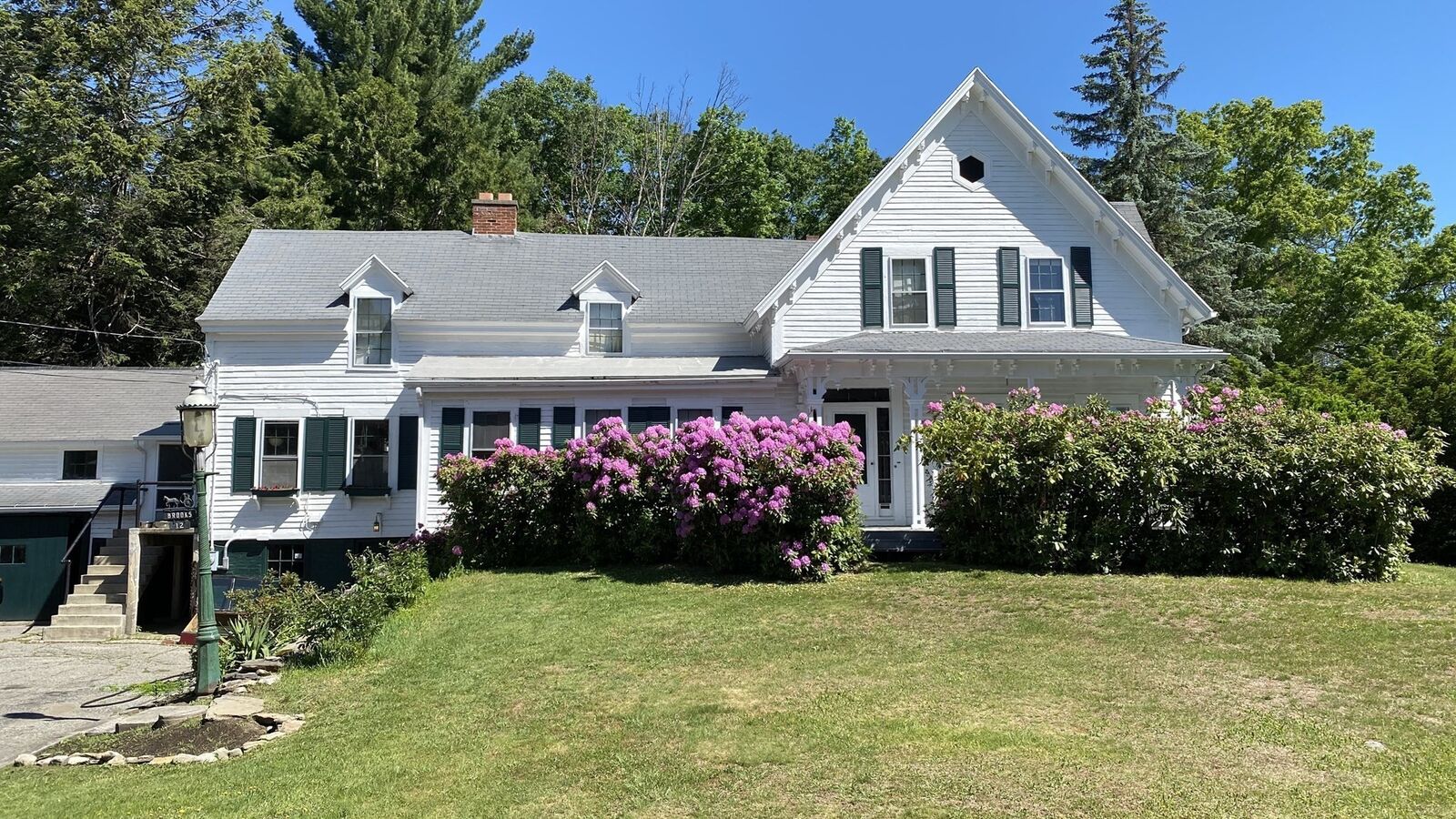 Property Photo:  12 Nelson Pl  MA 01605 