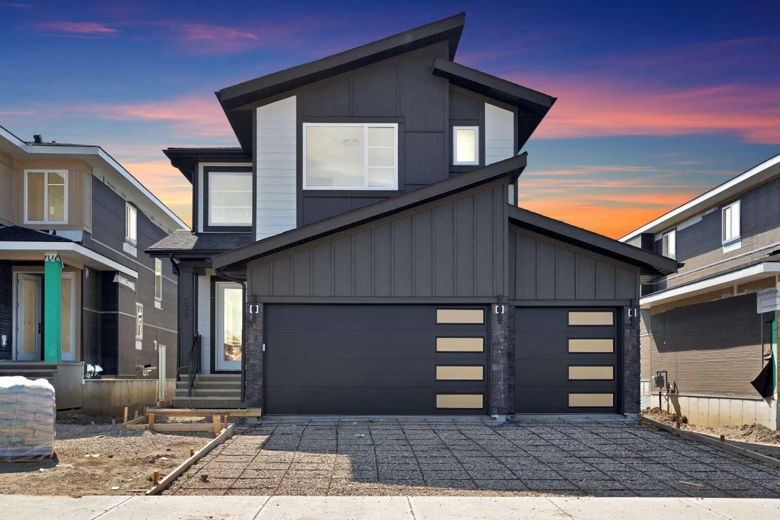 Property Photo:  530 Waterford Rise  AB T1X 3B5 