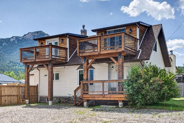 Property Photo: 1809 129 Street AB T0K 0E0